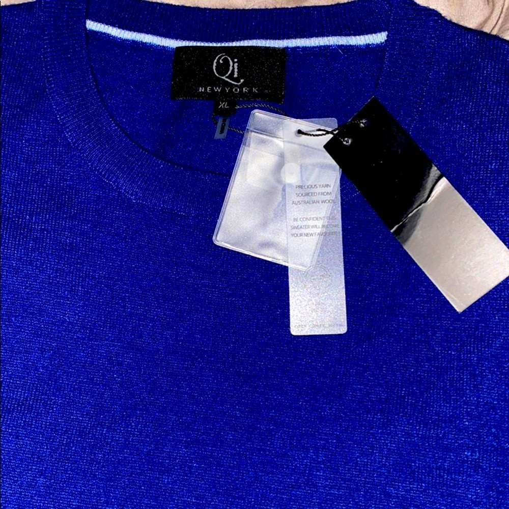 Qi sweater